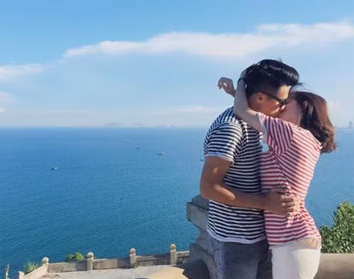 Đường tình đứt quãng của Mạc Hồng Quân và Ly Kute