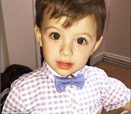 Loi khan cau “roi nuoc mat” cua ba me tre co con mac chung tu ky - Anh 3