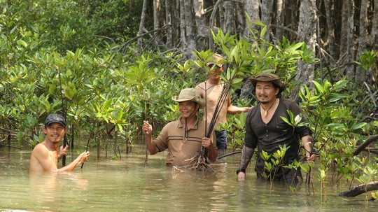 Cát Tường: “Tôi đã bớt sân si!” ảnh 5 Bối cảnh của phim chủ yếu là tronmg rừng đước