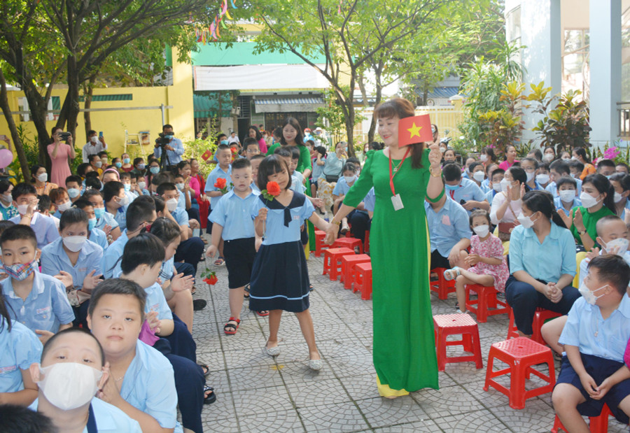 Trường chuyên biệt Tương Lai đón học sinh mới tại Lễ khai giảng năm học 2022 - 2023. Trường chuyên biệt Tương Lai đón học sinh mới tại Lễ khai giảng năm học 2022 - 2023.
