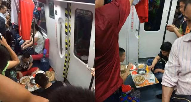 Những trò lố trên tàu điện ngầm khiến dân mạng ngao ngán