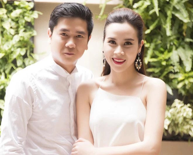 Cặp đôi Lưu Hương Giang và nhạc sĩ Hồ Hoài Anh. Cặp đôi Lưu Hương Giang và nhạc sĩ Hồ Hoài Anh.