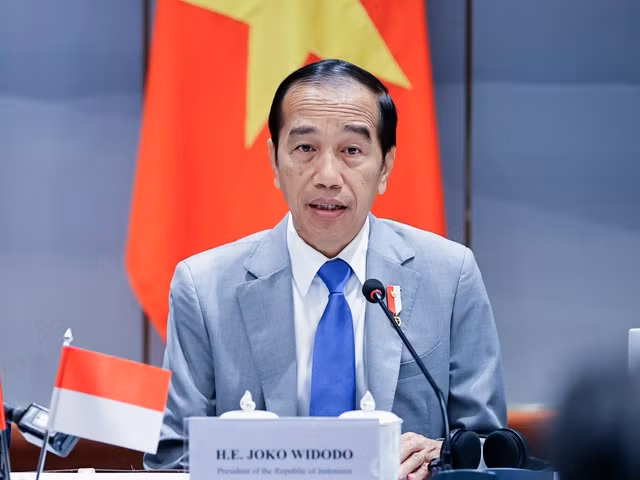 Tổng thống Indonesia Joko Widodo cho rằng, Indonesia và Việt Nam có tầm nhìn chung là phấn đấu trở thành nước có thu nhập cao vào năm 2045 - Ảnh: VGP/Nhật Bắc.