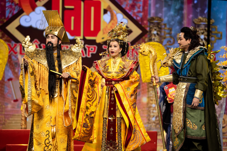 Hé lộ tạo hình của dàn nghệ sĩ trong Táo Xuân 2024. Hé lộ tạo hình của dàn nghệ sĩ trong Táo Xuân 2024.