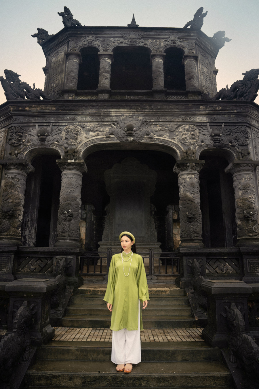 Hoa hậu Thùy Tiên mặc cổ phục Việt nhân Ngày Phụ nữ Việt Nam. Hoa hậu Thùy Tiên mặc cổ phục Việt nhân Ngày Phụ nữ Việt Nam.