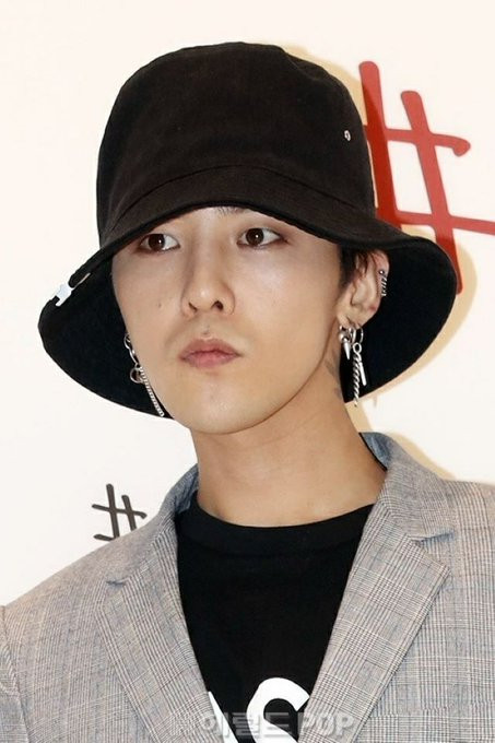 G-Dragon phủ nhận cáo buộc về việc sử dụng ma túy.