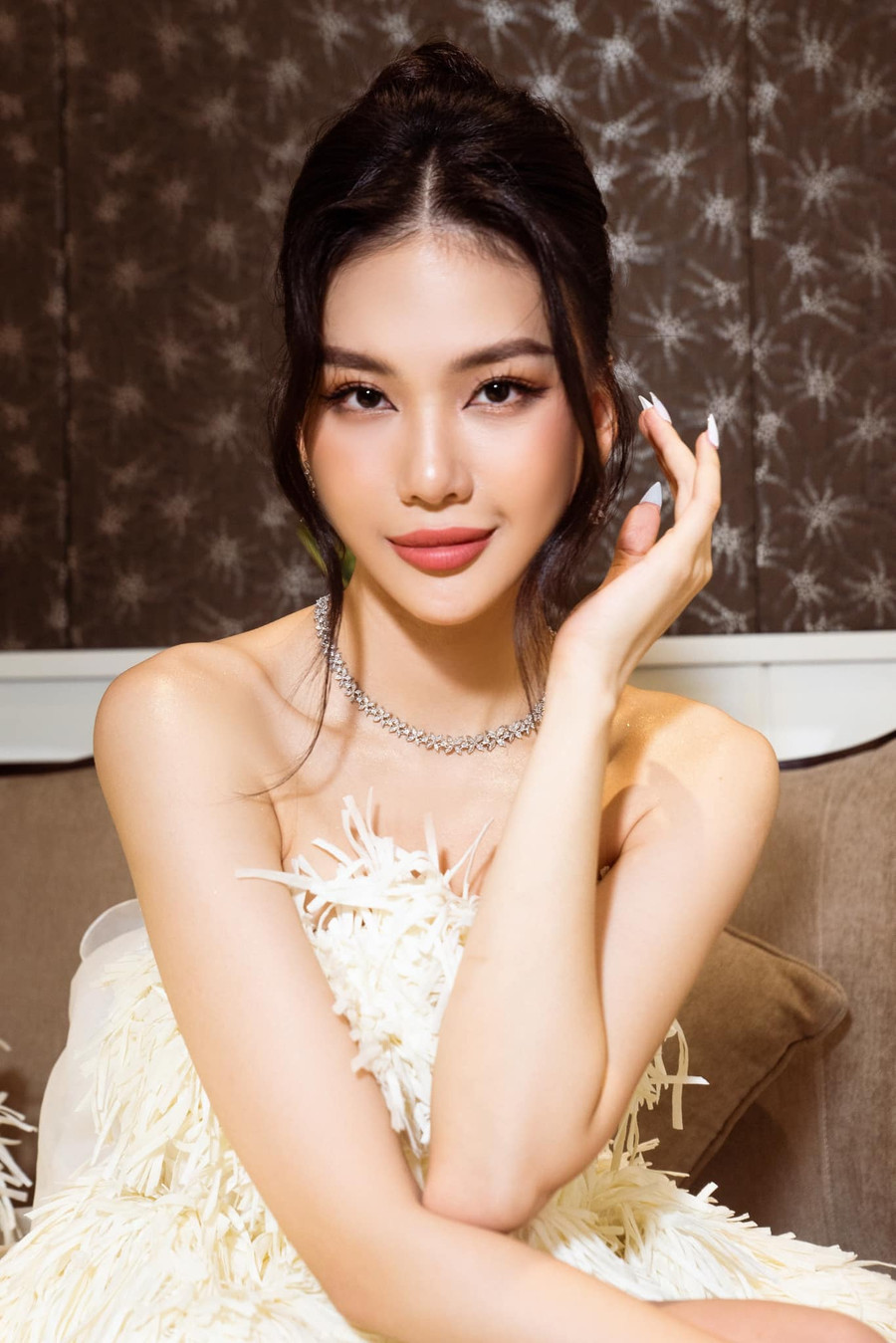Người đẹp Quỳnh Hoa đã trở thành tân Miss Universe Vietnam 2023. Người đẹp Quỳnh Hoa đã trở thành tân Miss Universe Vietnam 2023.