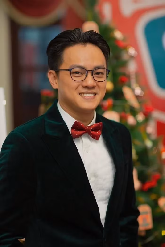 Nhạc trưởng Trần Nhật Minh chính là chủ rể của siêu mẫu Thanh Hằng.