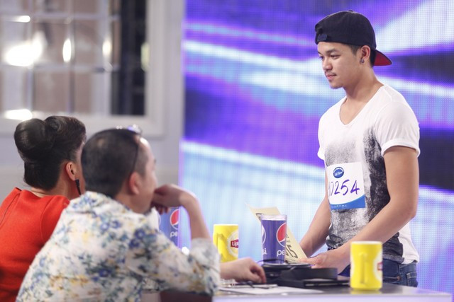 Vietnam Idol 2015: BGK gây khó hiểu khi chọn thí sinh không ngờ tới ảnh 4 Vietnam Idol 2015: BGK gây khó hiểu khi chọn thí sinh không ngờ tới ảnh 4