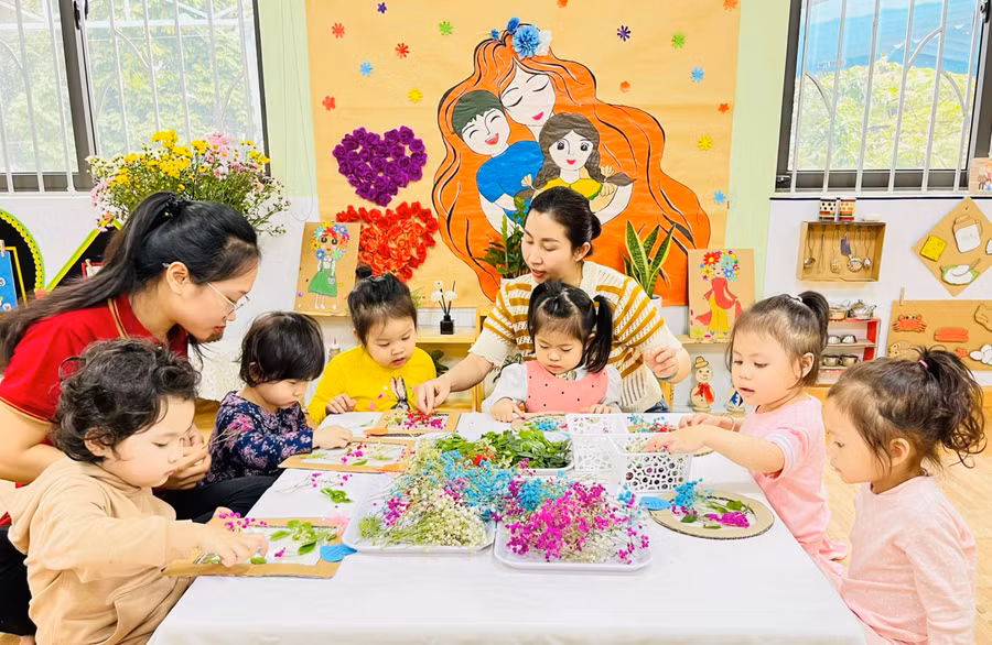 Tiết học của cô trò Trường Mầm non Sao Mai (TP Hà Nội). Ảnh: NTCC