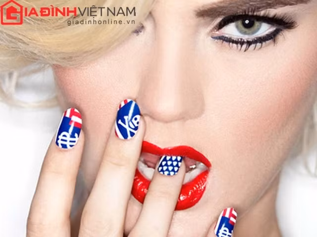 Nghề nail có mặt ở miền Nam nước ta từ những năm 1970, hiện nay nghề này đang có tốc độ phát triển rất nhanh