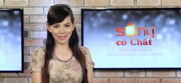 Nữ MC nổi tiếng VTV để lộ hình xăm đặc biệt ảnh 2 Trước khi làm MC, biên tập viên một số chương trình như: Sống có chất, Bí quyết phong cách... trên VTV9, Kim MC từng có 7 năm đảm nhận vị trí host của kênh XoneFM.