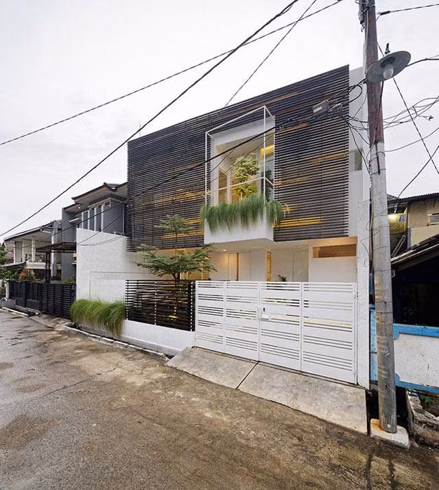 Nhờ những điều này mà nhà hướng tây vẫn mát như resort ảnh 1