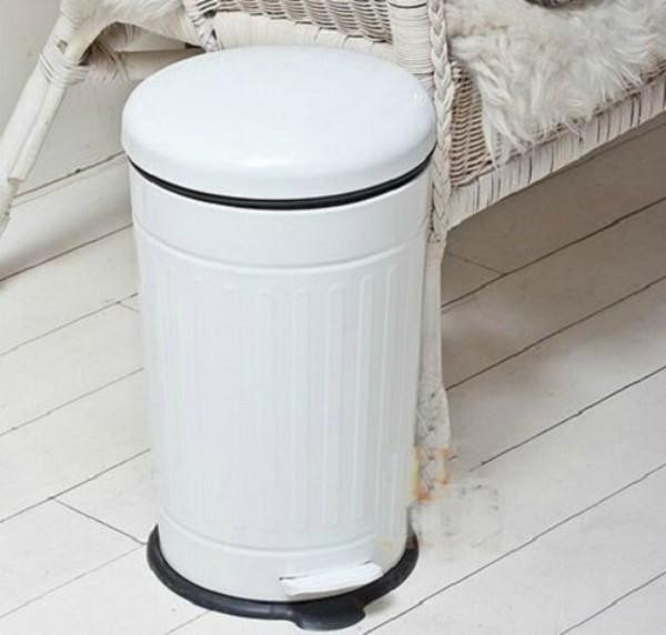 Đọc xong bài này, bạn sẽ chẳng bao giờ đặt thùng rác trong tủ bếp nữa ảnh 2 Đọc xong bài này, bạn sẽ chẳng bao giờ đặt thùng rác trong tủ bếp nữa ảnh 2