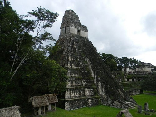 Kham pha nhung ngoi mo tap the noi tieng thoi xua-Hinh-3