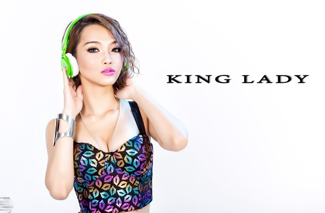 DJ King Lady (Phạm Thị Thu Hiền, 22 tuổi) sinh ra và lớn lên tại Sài Gòn. Cô mới nổi trong giới DJ tại Việt Nam. Cô từng lọt vào top 100 DJ nữ hàng đầu thế giới 2014 do trang web nổi tiếng Thefdjlist.com công bố. Mới đây, nữ DJ 9X tham gia chương trình The Remix 2015 với Giang Hồng Ngọc. 5 nữ DJ Việt xinh đẹp nổi tiếng hiện nay