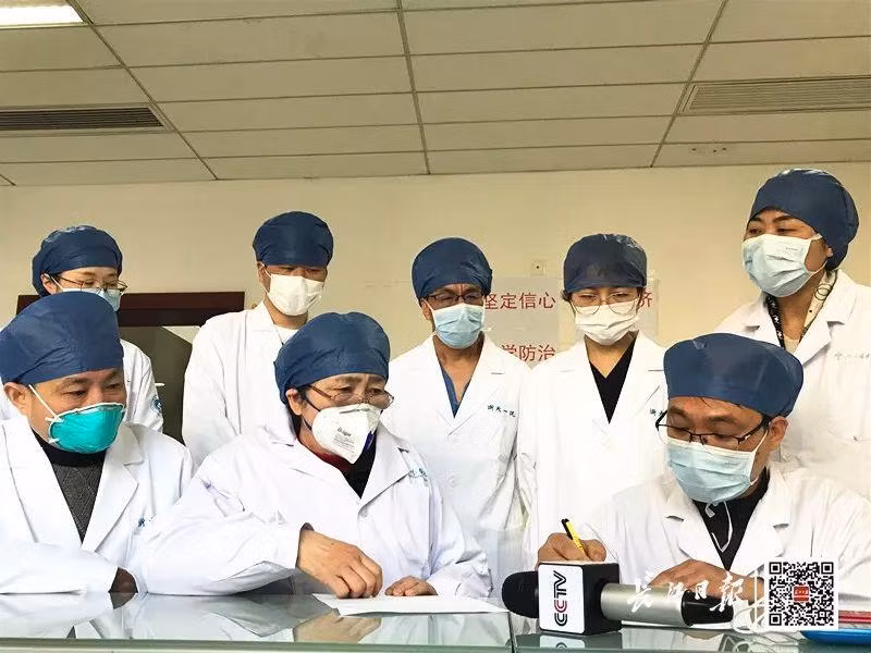 cap nhat covid-19: phat hien moi khi xet nghiem phoi cua benh nhan tu vong vi covid-19 - 11