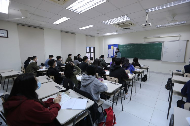 Phòng chống Covid-19: Nghỉ học bao lâu… là vừa?