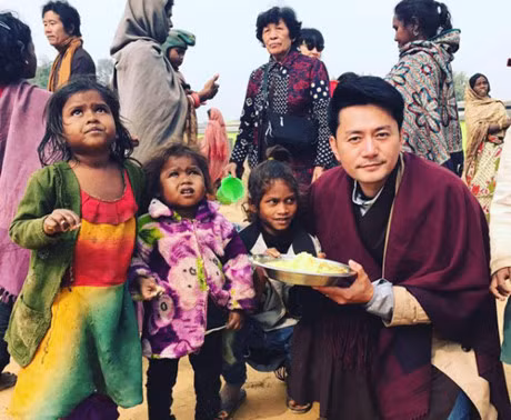 Truong Minh Cuong hanh phuc ben vo dai gia va hai con tai My - Anh 6