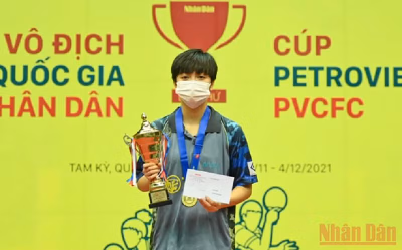 Trần Mai Ngọc và chức vô địch quốc gia 2021 ở tuổi 17.