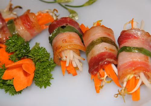 Những thực phẩm “mua” bệnh ung thư ngày tết bà nội trợ cần tránh