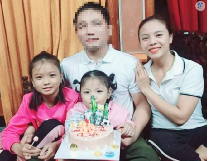 Khoảnh khắc hạnh phúc của gia đình cô Đỗ Thị Phương Nhi khi những tai họa chưa ập đến.