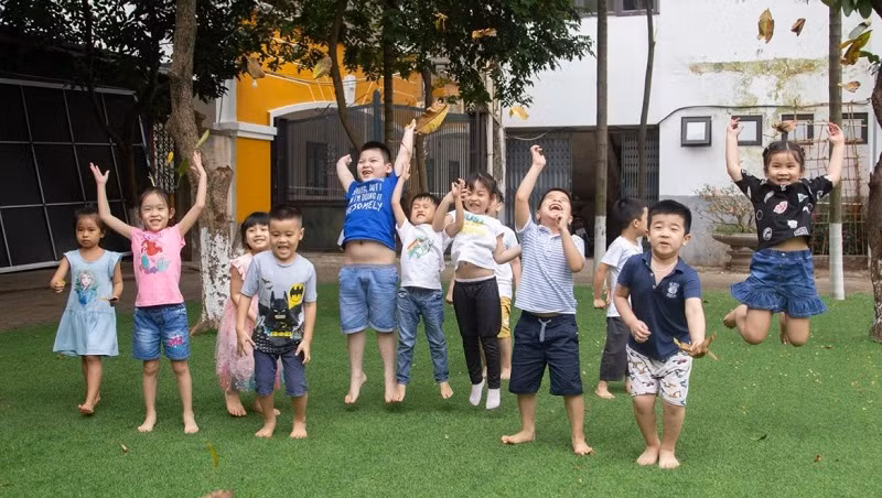 Trẻ mầm non được học tập và trải nghiệm trong những lớp tiền tiểu học khi chưa có dịch. Ảnh: INT