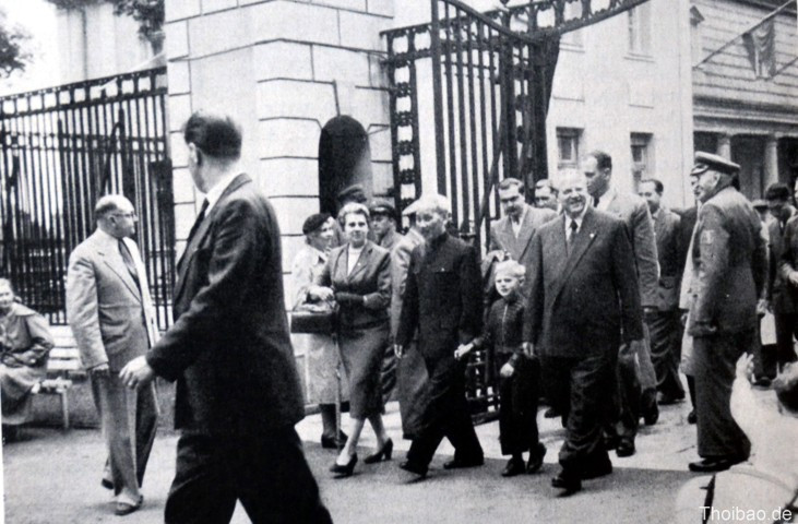 Tierpark Berlin, Bác Hồ, tặng con voi