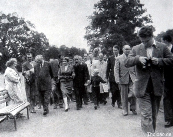 Tierpark Berlin, Bác Hồ, tặng con voi