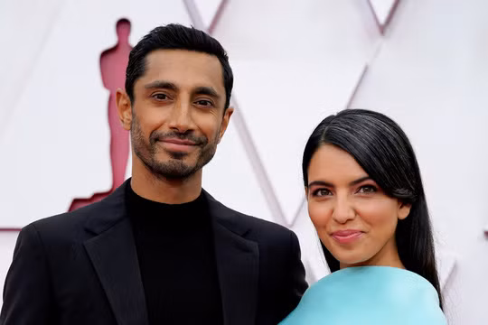 Vợ chồng Riz Ahmed và Fatima Farheen Mirza.