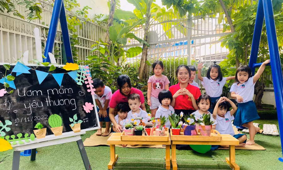 Tiết hoạt động của cô trò Trường Mầm non Mẹ Yêu Con.