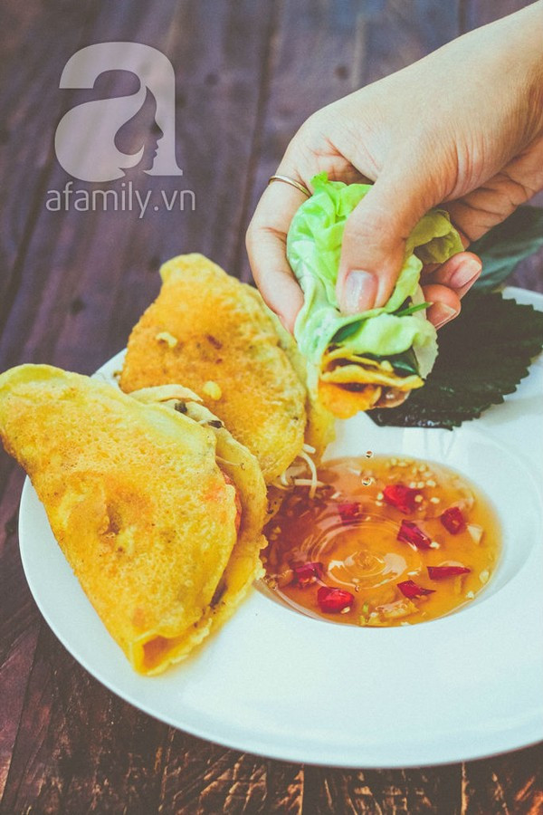Làm bánh xèo mỏng giòn thật ngon và dễ dàng
