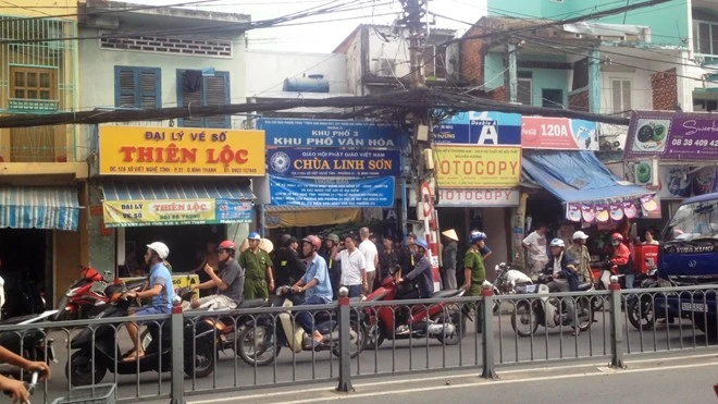 200 cảnh sát khám nhà nghi là trùm ma túy Sài Gòn