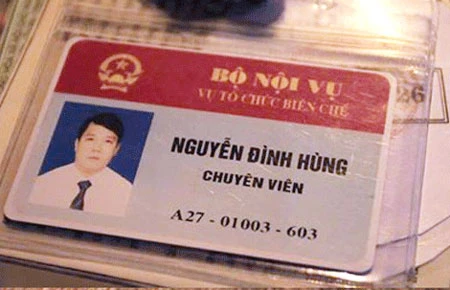 Chuyên viên rút thẻ “dọa” CSGT bị phạt 12,5 triệu