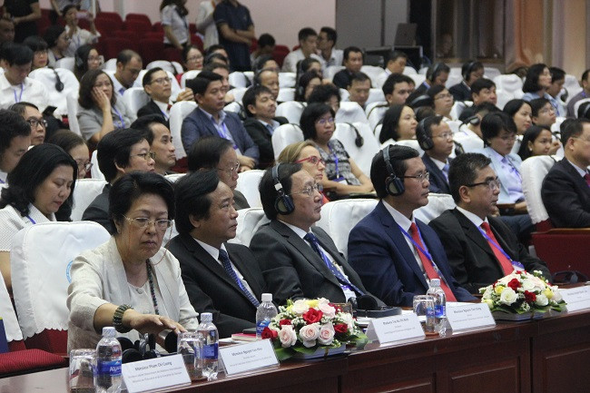 Các đại biểu tham dự hội nghị