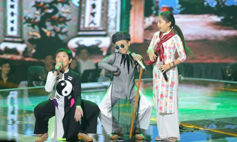 cô bé 9 tuổi hồng minh lên ngôi quán quân giọng hát việt nhí 2015 hình 5 co be 9 tuoi hong minh len ngoi quan quan giong hat viet nhi 2015 hinh 5