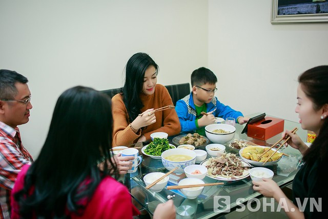 Số điện thoại “ngân hàng” VIP trong danh bạ của Á hậu Huyền My ảnh 3 Số điện thoại “ngân hàng” VIP trong danh bạ của Á hậu Huyền My ảnh 3