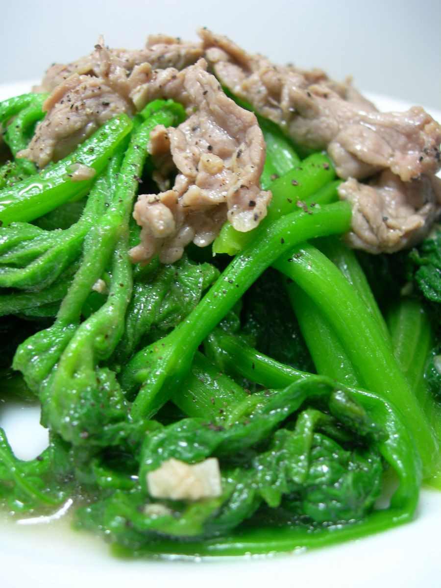 Hương vị của món rau bí xào thịt bò rất đậm đà. me