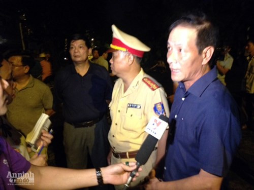 Phó Chủ tịch UBND TP Hà Nội trực tiếp kiểm tra, chỉ đạo khắc phục sự cố đổ cây, tai nạn ảnh 4