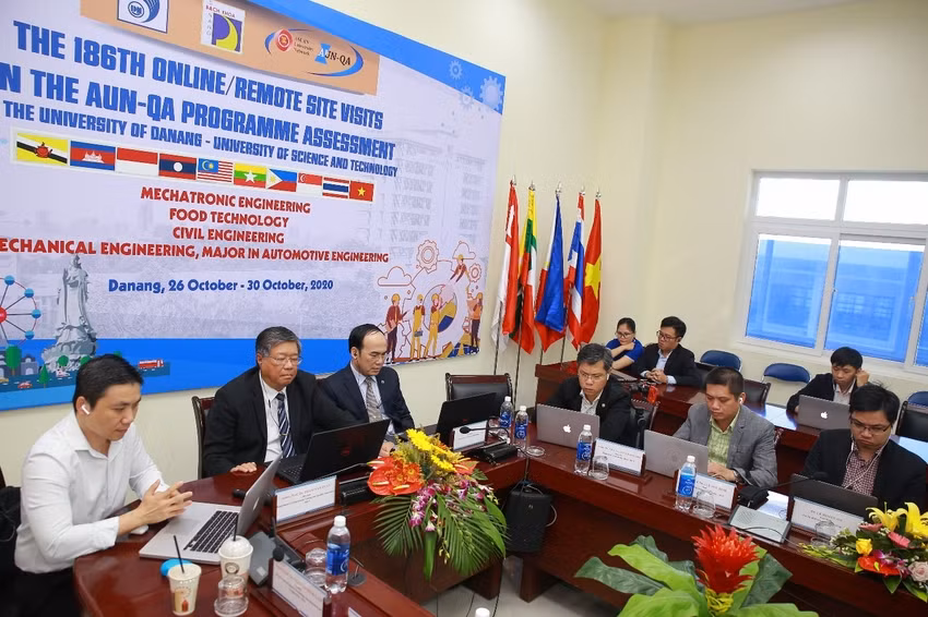 Bế mạc đánh giá ngoài 4 CTĐT theo tiêu chuẩn AUN-QA tại trường ĐH Bách khoa, ĐH Đà Nẵng qua zoom do ảnh hưởng bởi dịch Coivd - 19