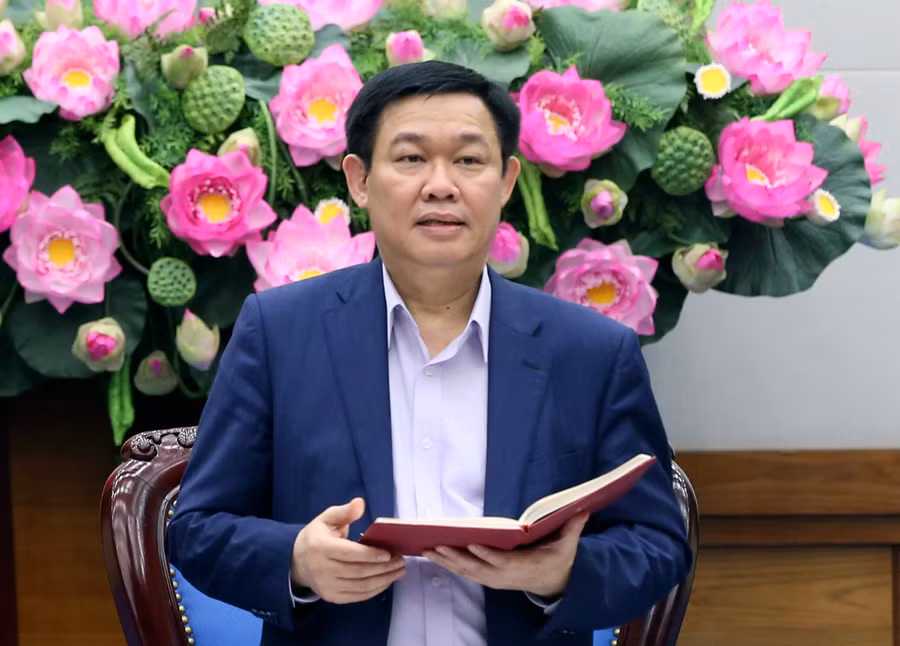 Phó Thủ tướng Vương Đình Huệ phát biểu tại phiên họp. Ảnh VGP/Thành Chung