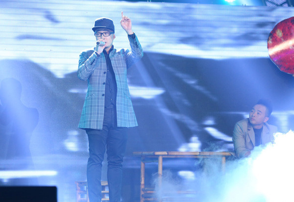 Giang Hồng Ngọc xuống tóc hát ‘Chị tôi’ của Mỹ Linh ảnh 3