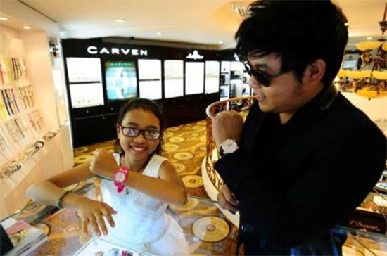 Thủy tiên, Quang Lê, Angela Phương Trinh, Khánh My, hàng mượn, ê mặt Thủy tiên, Quang Lê, Angela Phương Trinh, Khánh My, hàng mượn, ê mặt