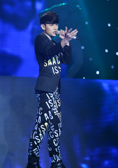 Giang Hồng Ngọc xuống tóc hát ‘Chị tôi’ của Mỹ Linh ảnh 2