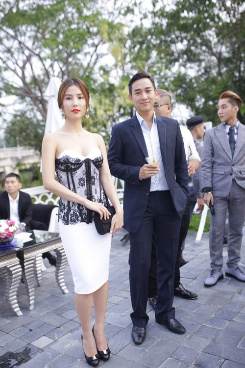 Diễm My 9X đọ sắc cùng Maggie Q ảnh 7 Diễm My 9X sexy đọ sắc cùng diễn viên Hollywood Maggie Q - 7