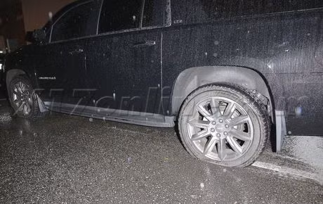 Hình ảnh: Angelina Jolie gặp tai nạn nghiêm trọng trên đường về nhà số 3