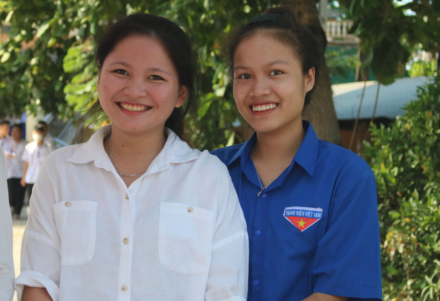 Thí sinh tại điểm thi Trường THPT Lê Quý Đôn (huyện Bố Trạch, tỉnh Quảng Bình). Thí sinh tại điểm thi Trường THPT Lê Quý Đôn (huyện Bố Trạch, tỉnh Quảng Bình).