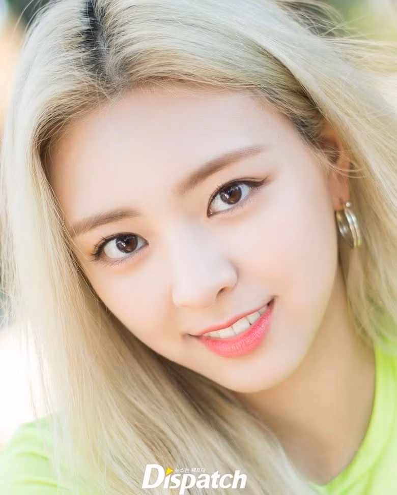 8 thần tượng sở hữu đôi mắt đẹp nhất K-Pop ảnh 5