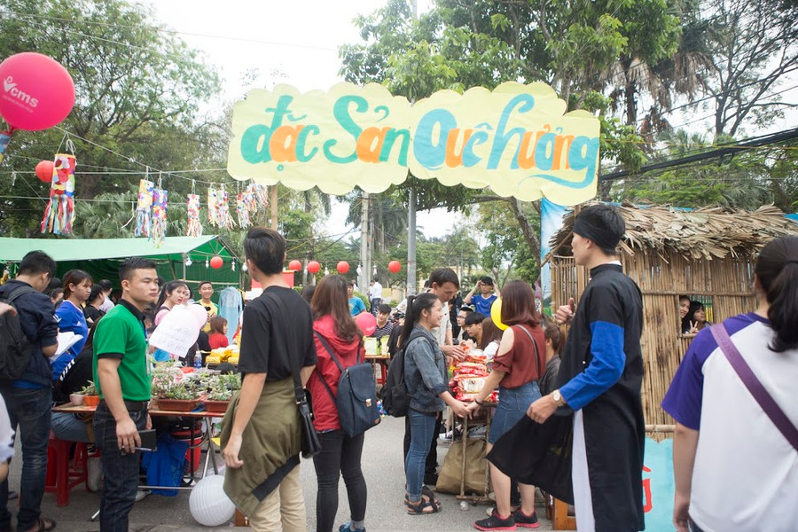 Một góc Lễ hội giao lưu văn hóa Việt Nam – Nhật Bản năm 2017 tạiHọc viện Nông nghiệp Việt Nam Một góc Lễ hội giao lưu văn hóa Việt Nam – Nhật Bản năm 2017 tạiHọc viện Nông nghiệp Việt Nam