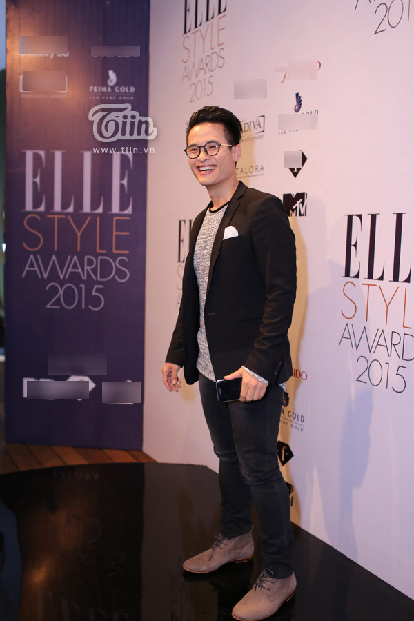 Dàn sao tấp nập đọ sắc trên thảm đỏ